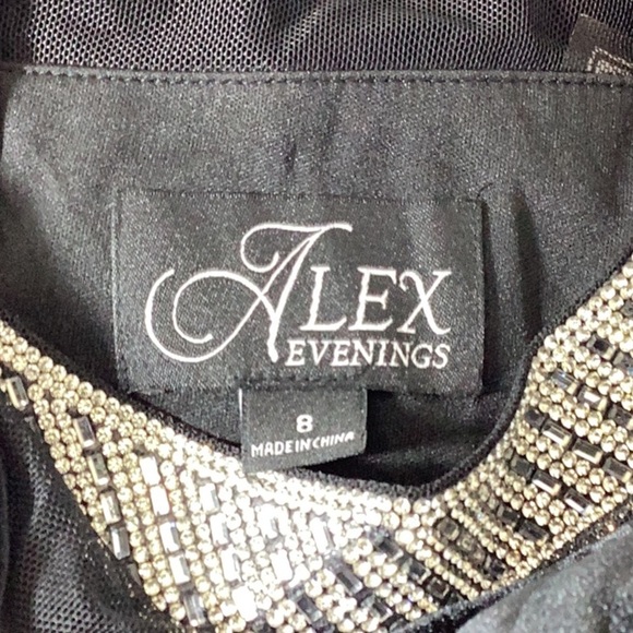 Alex Evenings 8191951 - Embellished Sheer Quarter Sleeve Evening Gown - Picture 9 of 10